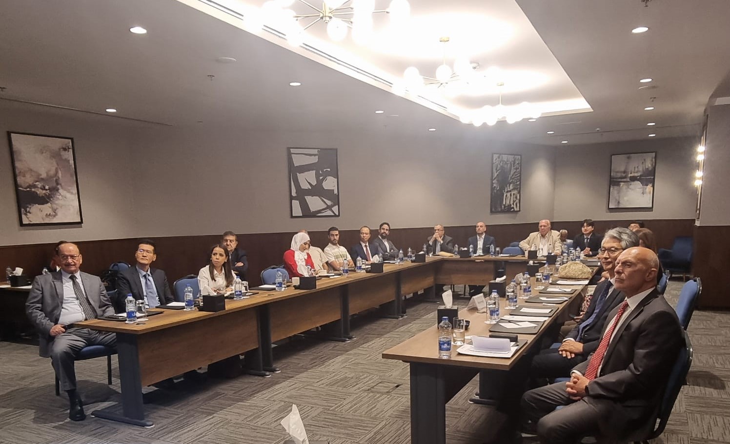 حضور محاضرة استضافتها جمعية الصداقة الأردنية الكورية